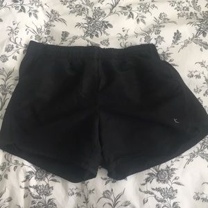 vented light running shorts